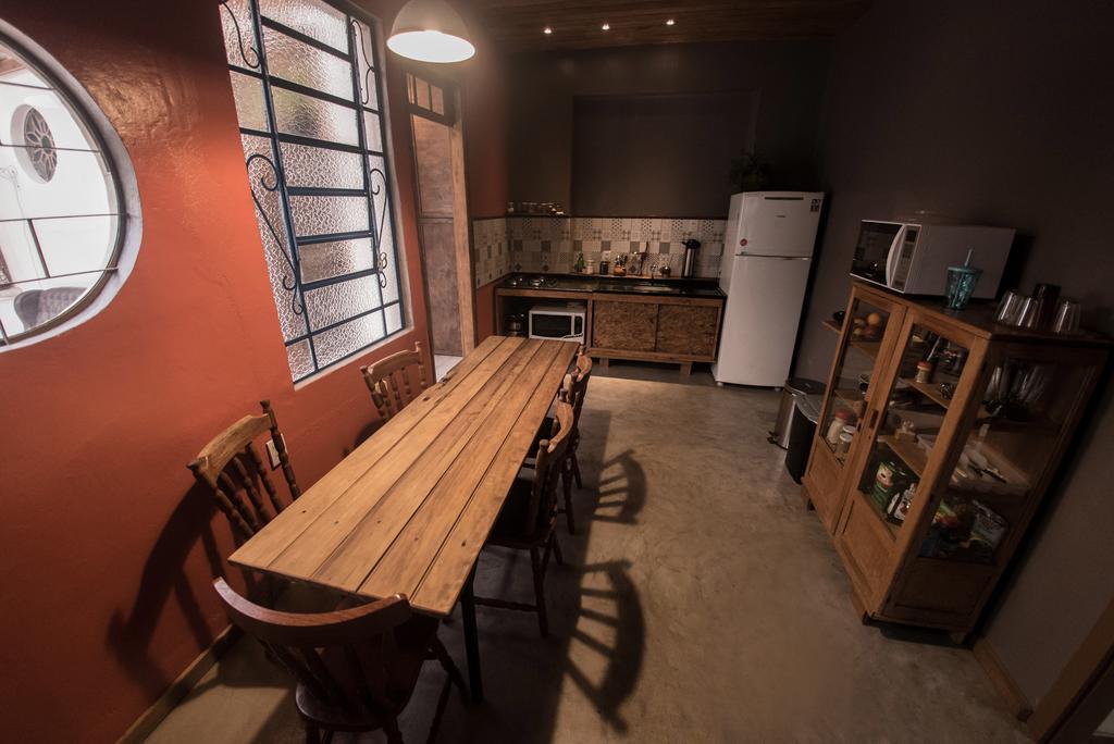Frida Casa Hostel ペロタス エクステリア 写真