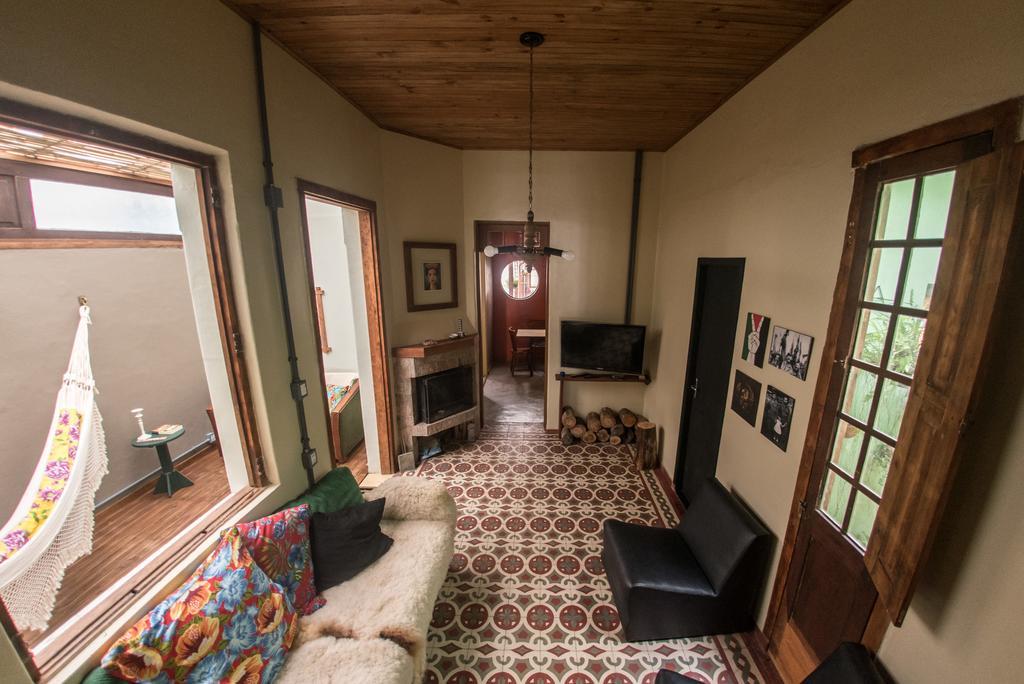 Frida Casa Hostel ペロタス エクステリア 写真