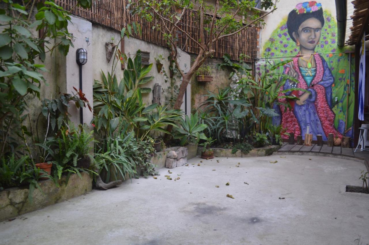 Frida Casa Hostel ペロタス エクステリア 写真